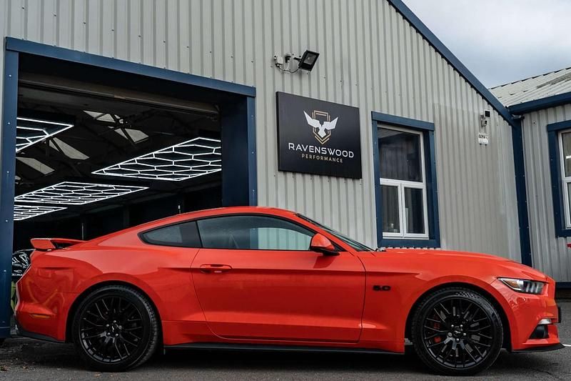 Used Ford Mustang GT 416 HP (305 kW) 2015 Orange Coupe