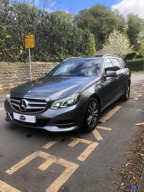 Used Mercedes E220 SE 2015 Grey Estate