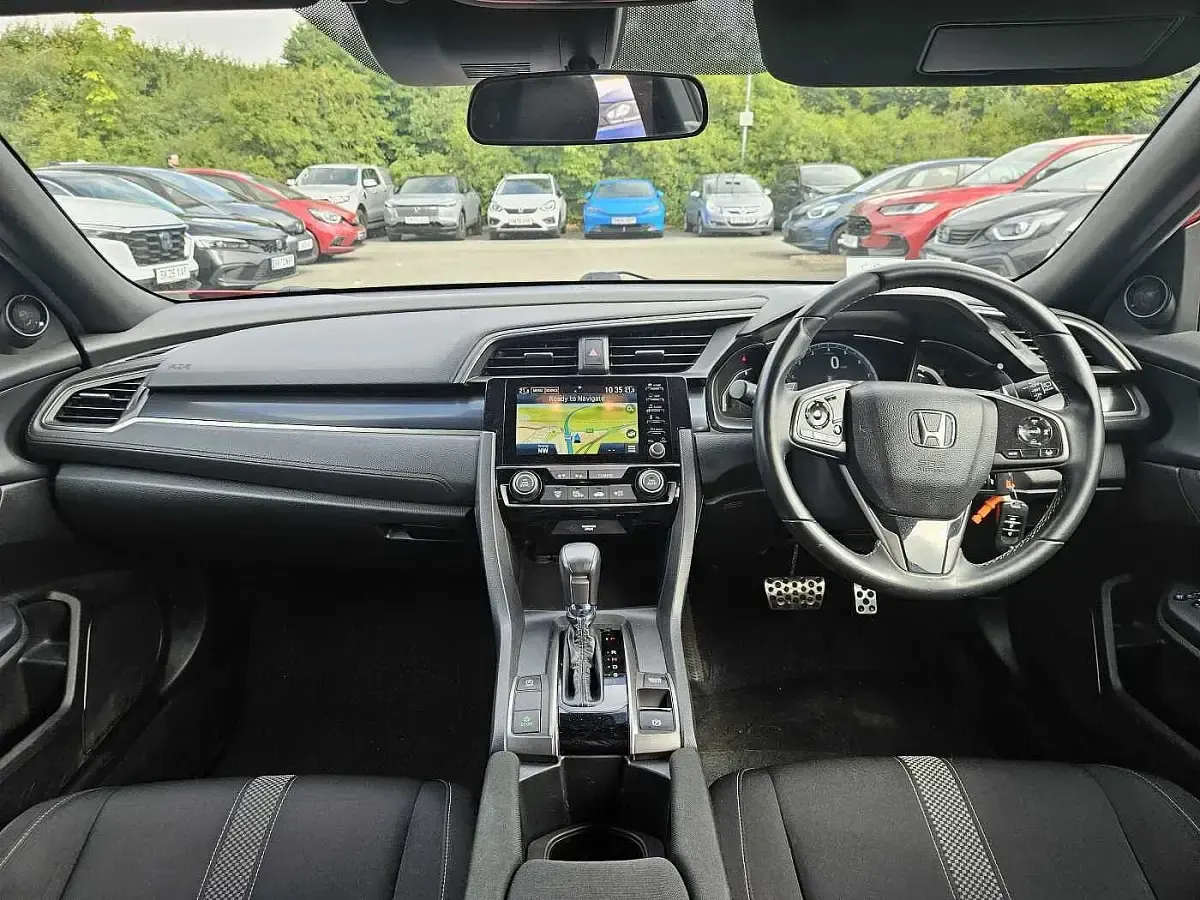 Used Honda Civic SR 126 HP (92 kW) 2020 Rallye red