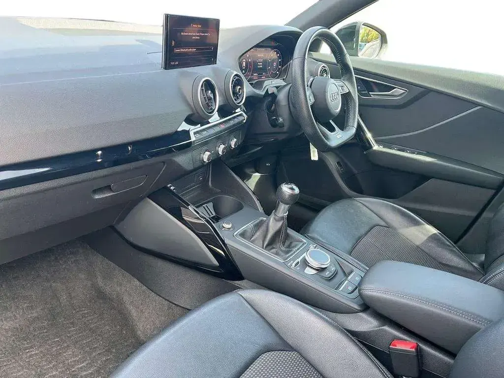 Used Audi Q2 Black Edition 147 HP (108 kW) 2019 Grey SUV