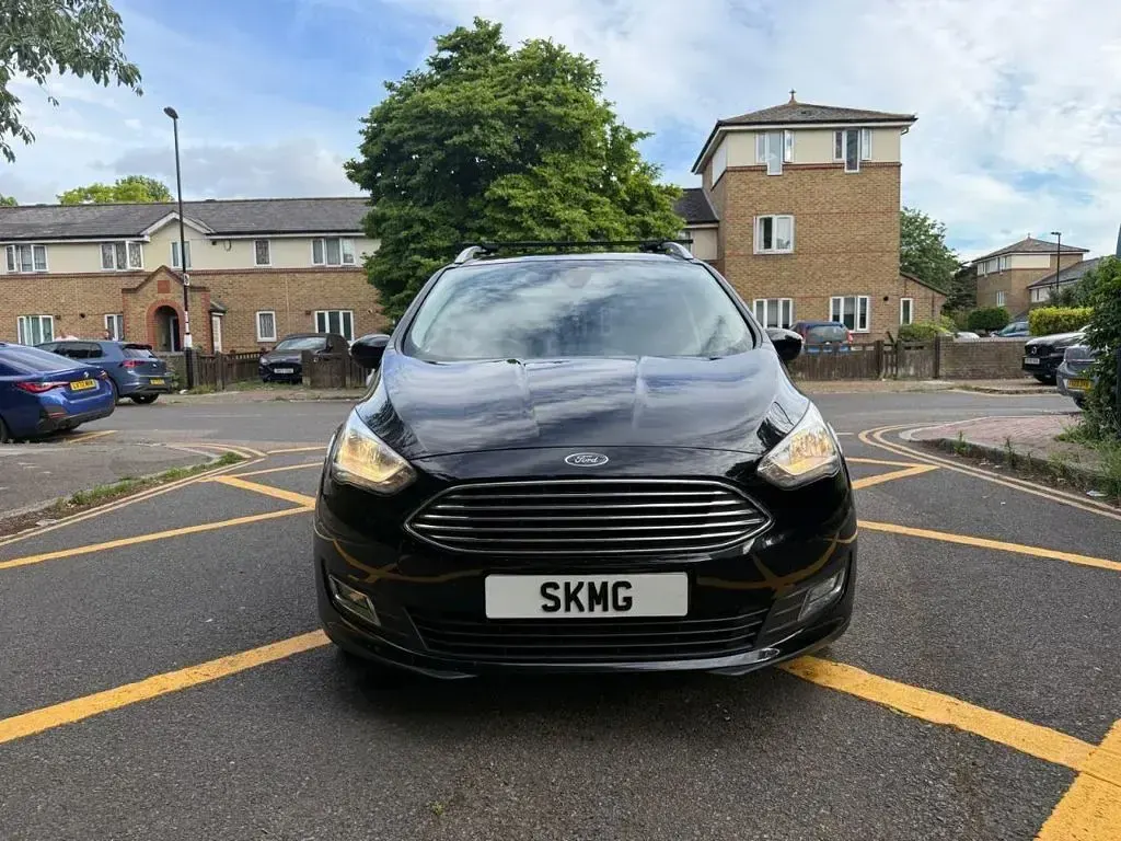 Used Ford Grand C-Max Titanium 120 HP (88 kW) 2016 Black MPV