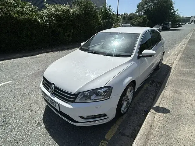 Used VW Passat R-line 105 HP (77 kW) 2014 White Sedan