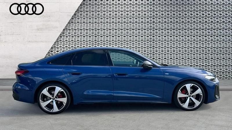 Used Audi A5 Sportback Advanced 204 HP (150 kW) 2025 Blue Hatchback