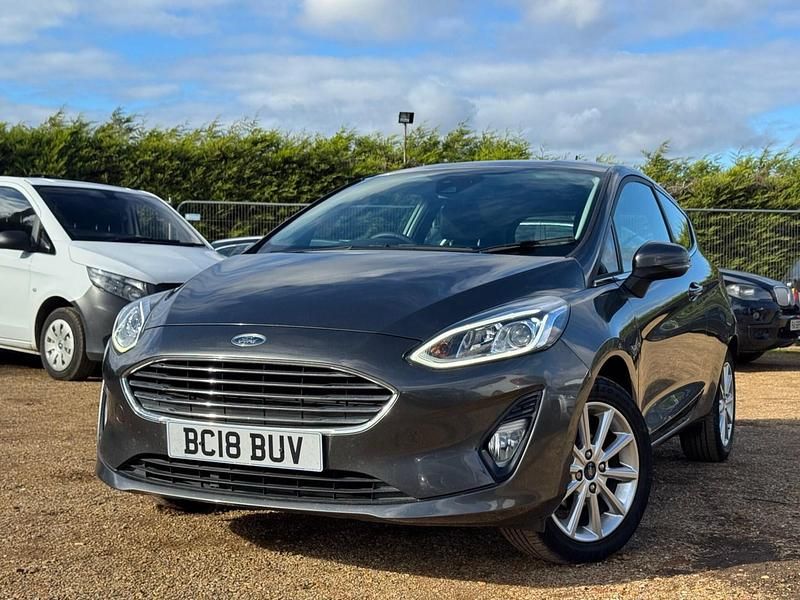 Grey Used 2018 Ford Fiesta Zetec Hatchback | £4,490 (Super price) - Image 1/4