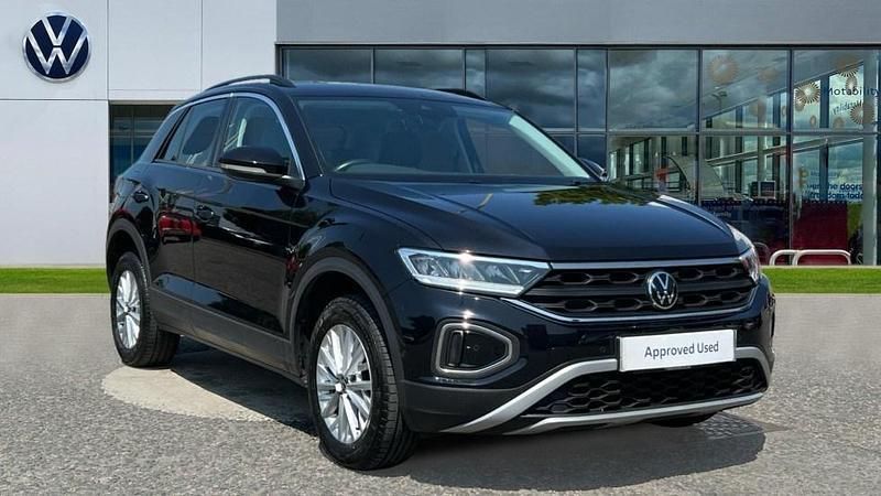 Black Used 2022 VW T-Roc Life SUV | £19,638 (Fair price) - Image 1/4