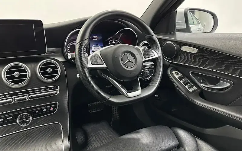 Used Mercedes C220 AMG line 170 HP (125 kW) 2018 Silver Sedan