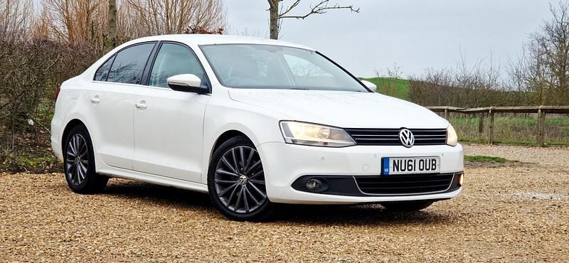 Used VW Jetta Sportline 140 HP (102 kW) 2012 White Sedan