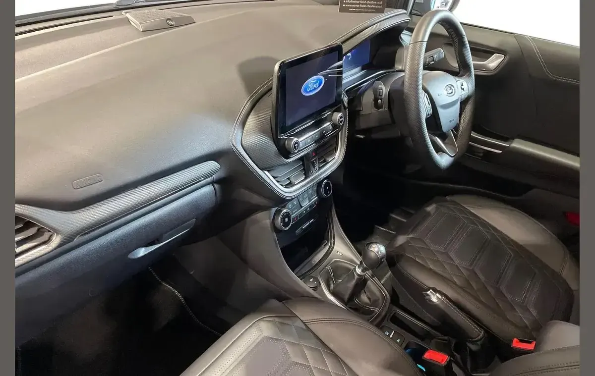 Used Ford Puma ST-Line 153 HP (112 kW) 2023 Silver SUV