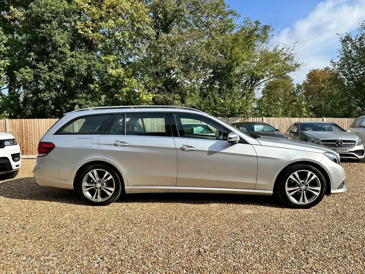Used Mercedes E220 SE 174 HP (127 kW) 2015 Silver Estate