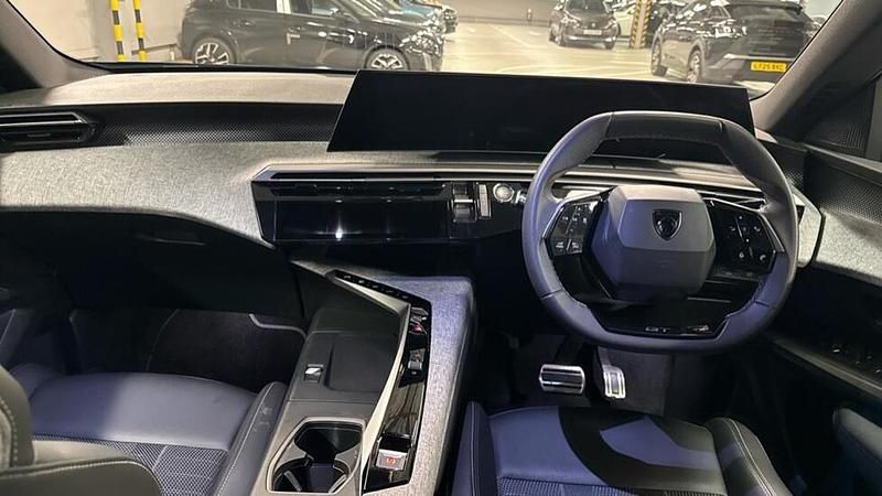 Used Peugeot e-3008 GT 152 kW (207 HP) 2025 Blue SUV