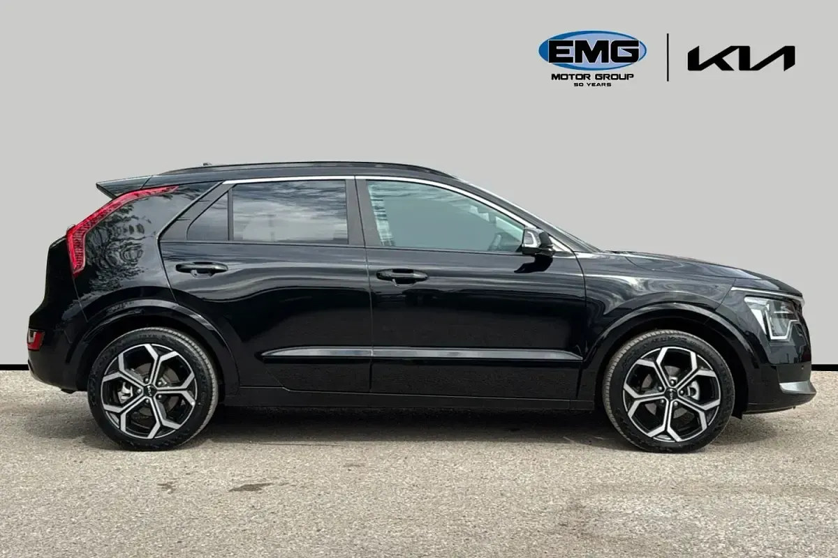 Używany Kia Niro 127 KM (93 kW) 2025 Czarny SUV