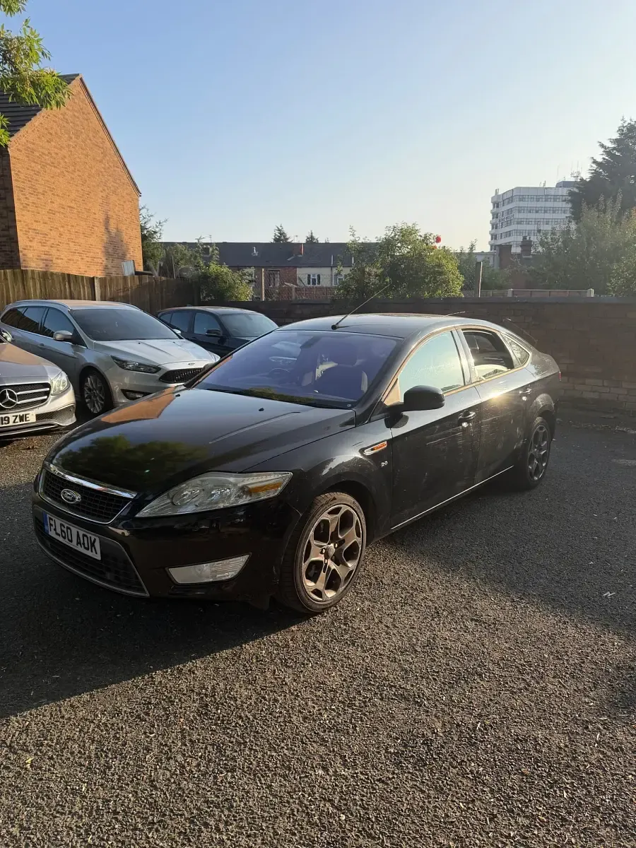 Used Ford Mondeo Sport 145 HP (106 kW) 2011 Black Hatchback