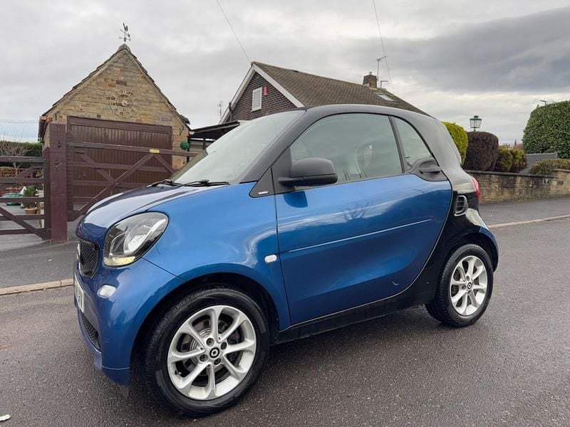 Black Used 2018 Smart ForTwo Coupé Passion Coupe | £3,490 (Fair price) - Image 1/4