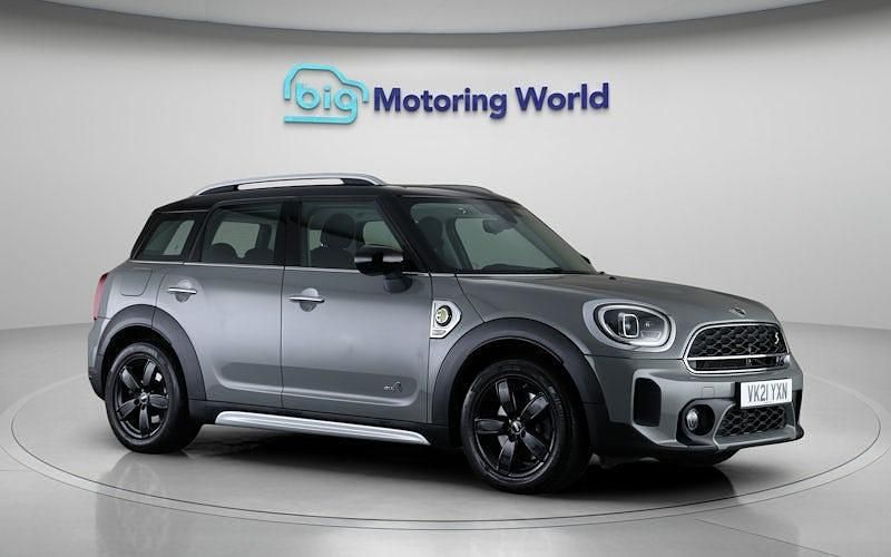 Used 2022 Mini Cooper S Classic Hatchback | £16,200 (Super price) - Image 1/4