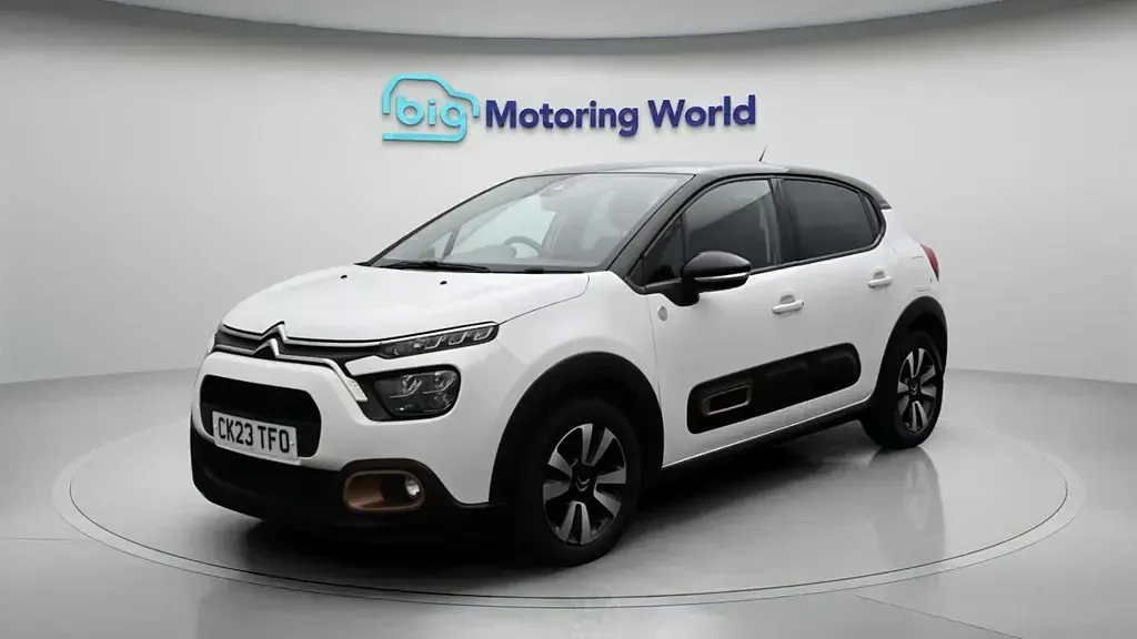 Used Citroën C3 PureTech 83 HP (61 kW) 2023 White Hatchback