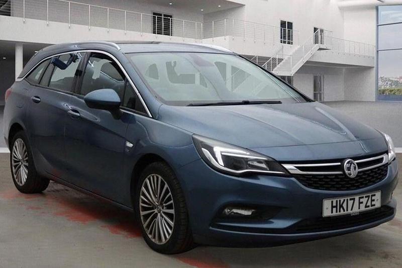 Used Vauxhall Astra Elite 150 HP (110 kW) 2017 Blue Estate