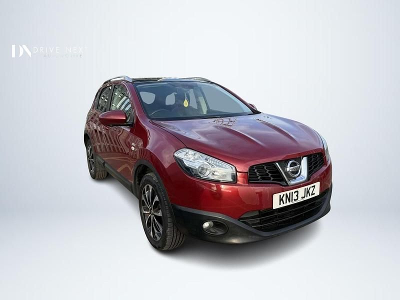 Red Used 2013 Nissan Qashqai N-TEC SUV | £3,250 (Fair price) - Image 1/4