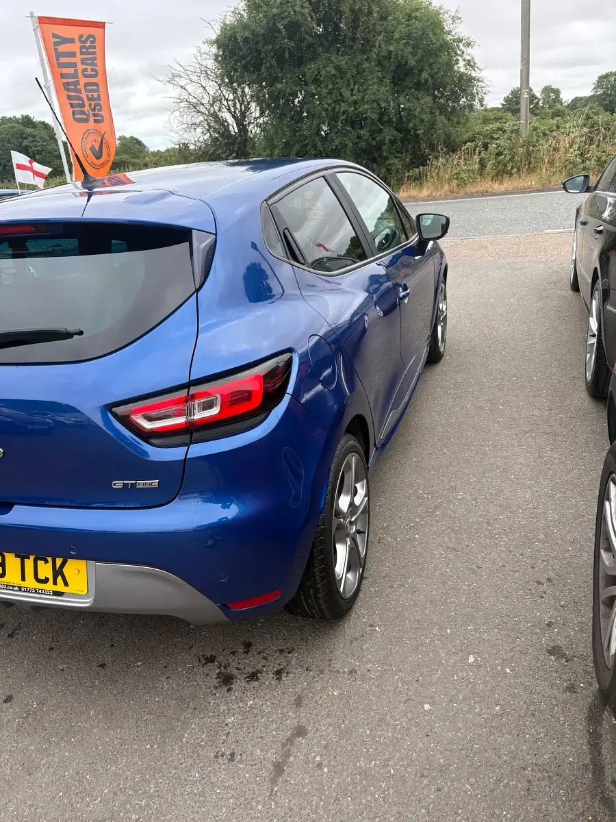 Used Renault Clio GT-Line 110 HP (80 kW) 2019 Blue Hatchback