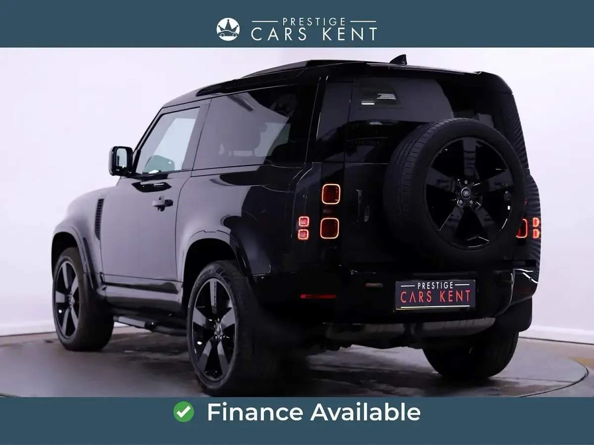 Gebraucht Land Rover Defender HSE Dynamic 250 PS (183 kW) 2023 Grau SUV