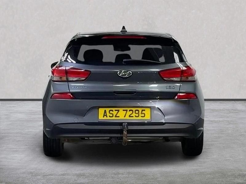 Used Hyundai i30 SE 120 HP (88 kW) 2017 Grey Hatchback