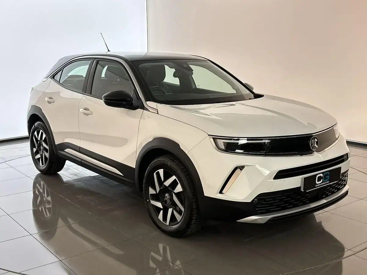 Used Vauxhall Mokka Edition 99 HP (72 kW) 2022 White SUV