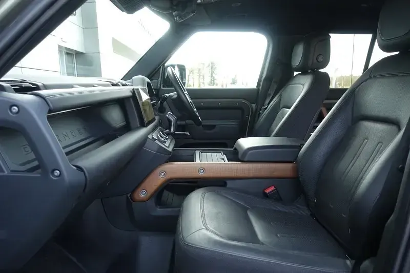 Używany Land Rover Defender 2023 Zielony SUV