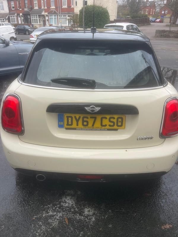 Used Mini Cooper Hatch 2017 White Hatchback