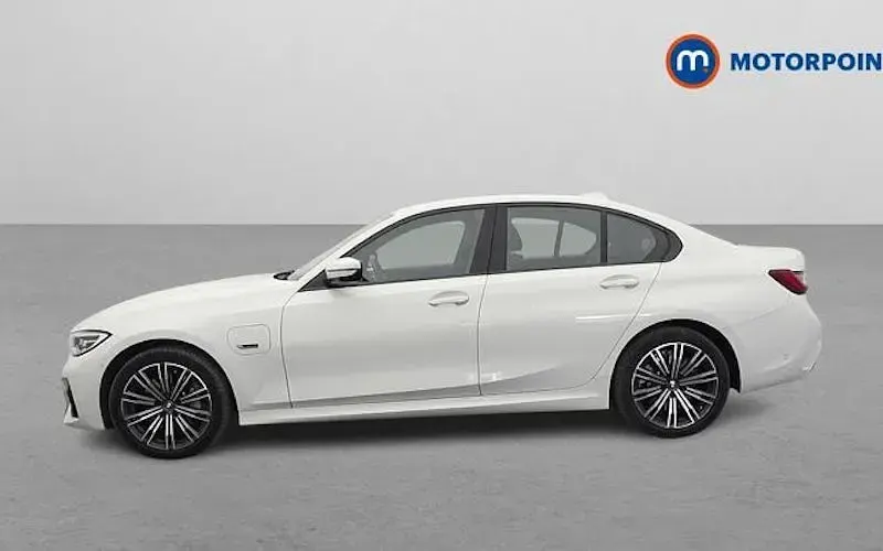 Used BMW 330e M Sport 292 HP (214 kW) 2021 White Sedan