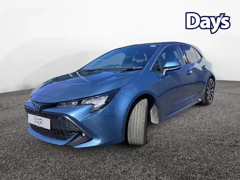 Used Toyota Corolla Design 122 HP (89 kW) 2022 Blue Hatchback