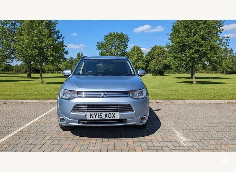Used Mitsubishi Outlander P-HEV 2015 Blue Estate