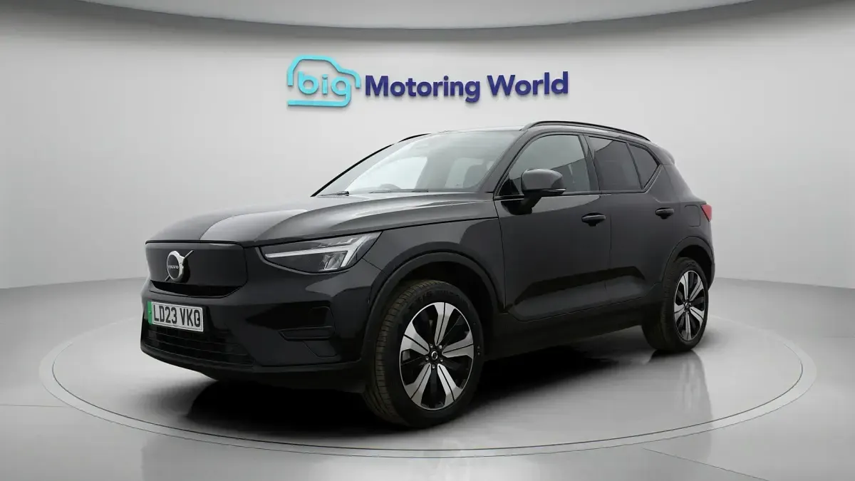 Used Volvo XC40 Core 300 kW (408 HP) 2023 Black SUV