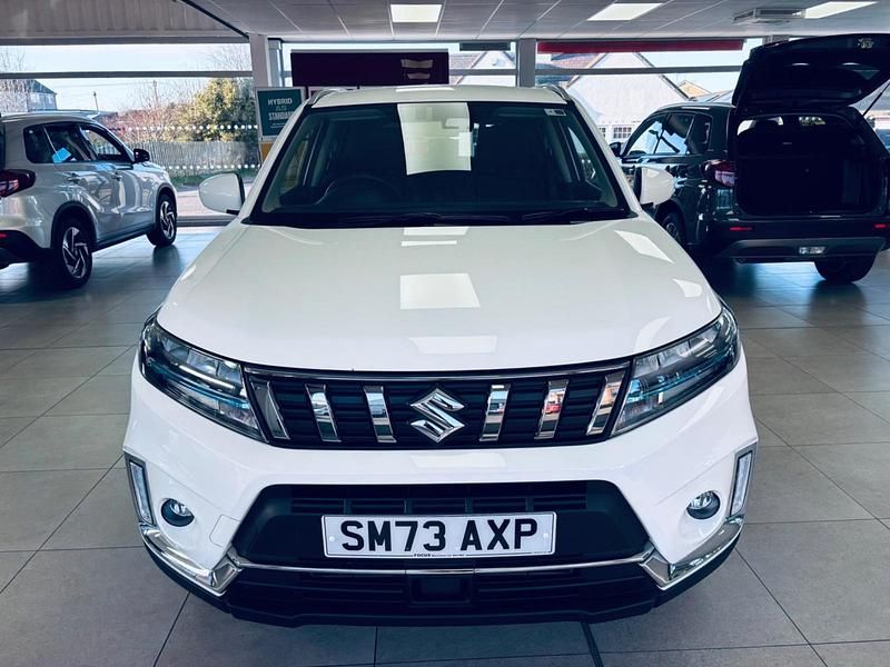 Used Suzuki Vitara SZ-T 129 HP (94 kW) 2023 White SUV