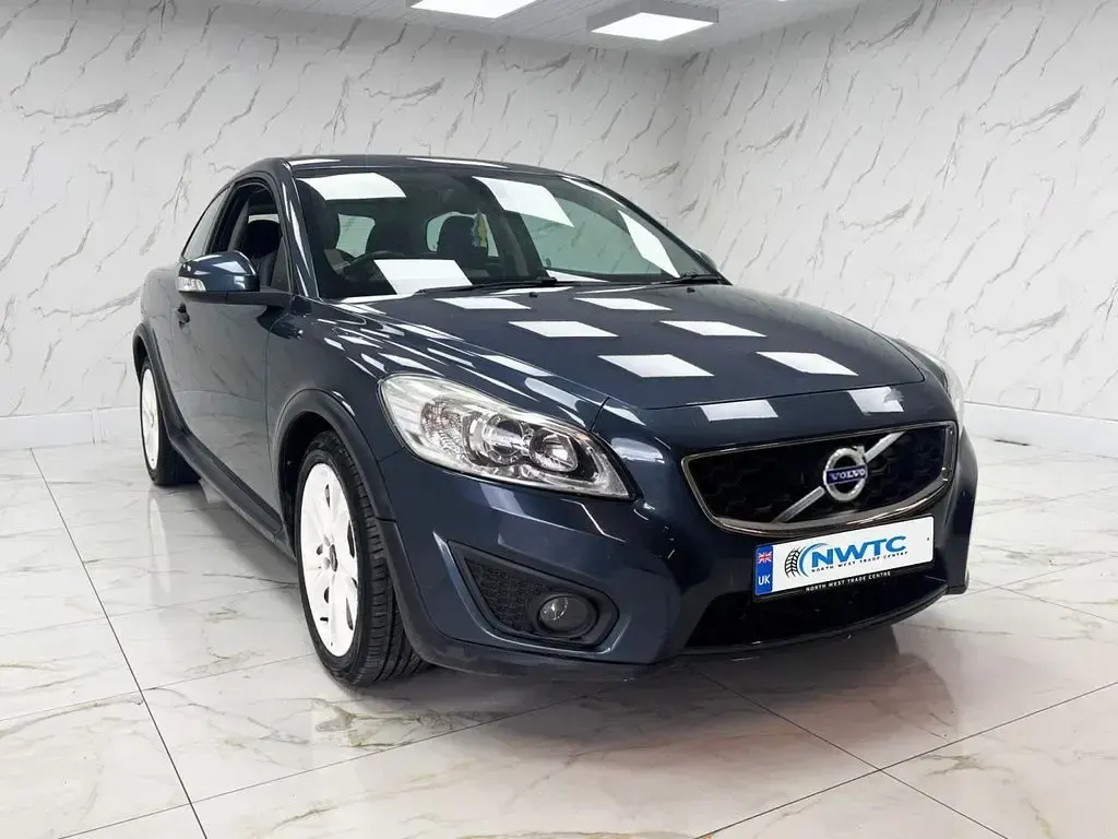 Used Volvo C30 SE 136 HP (100 kW) 2010 Blue Hatchback