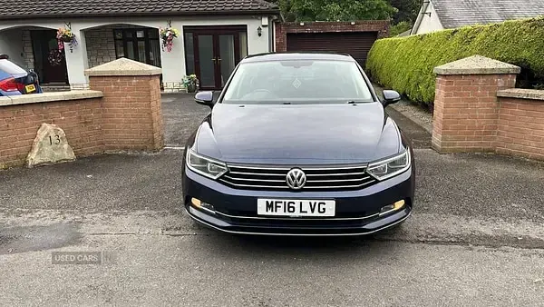 Used VW Passat GT 147 HP (108 kW) 2016 Blue Sedan