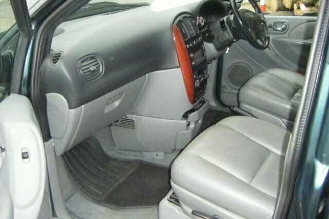 Used Chrysler Grand Voyager 148 HP (108 kW) 2006 MPV