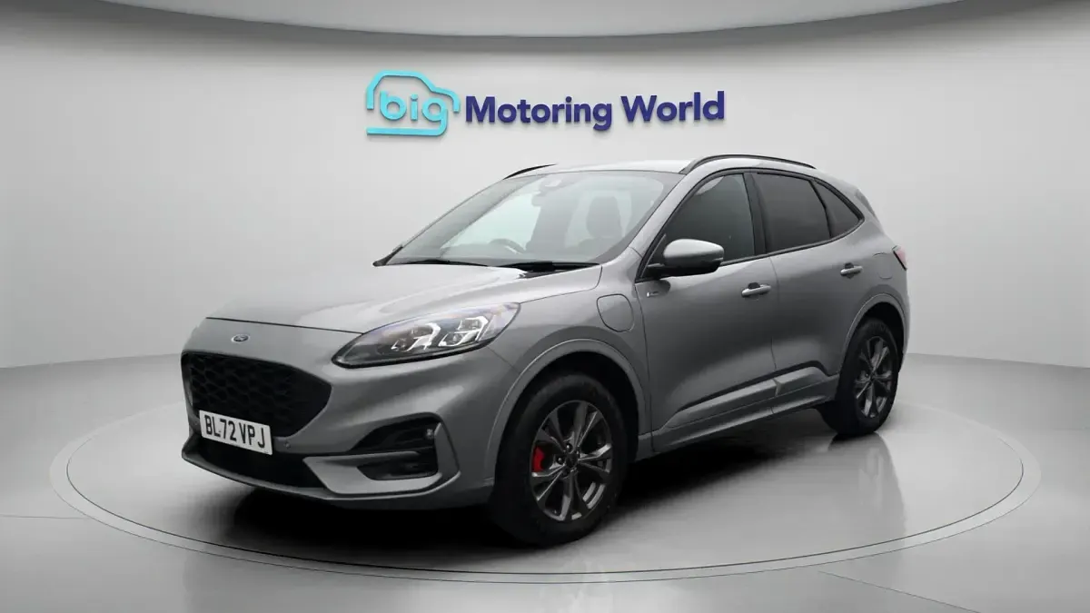 Used Ford Kuga ST-Line 225 HP (165 kW) 2022 Silver SUV