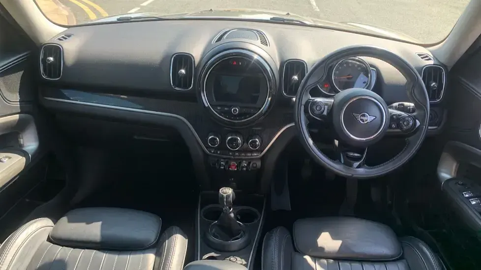 Used Mini Cooper Countryman Exclusive 134 HP (98 kW) 2020 Silver SUV