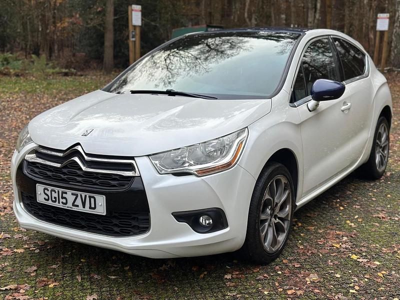 Used Citroën DS4 115 HP (84 kW) 2015 White Hatchback