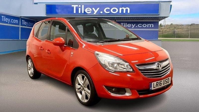 Used Vauxhall Meriva 120 HP (88 kW) 2016 Red MPV