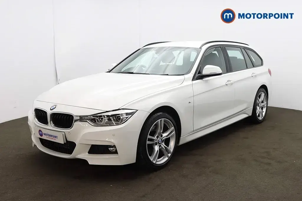 Used BMW 330 M Sport 258 HP (189 kW) 2019 White Estate