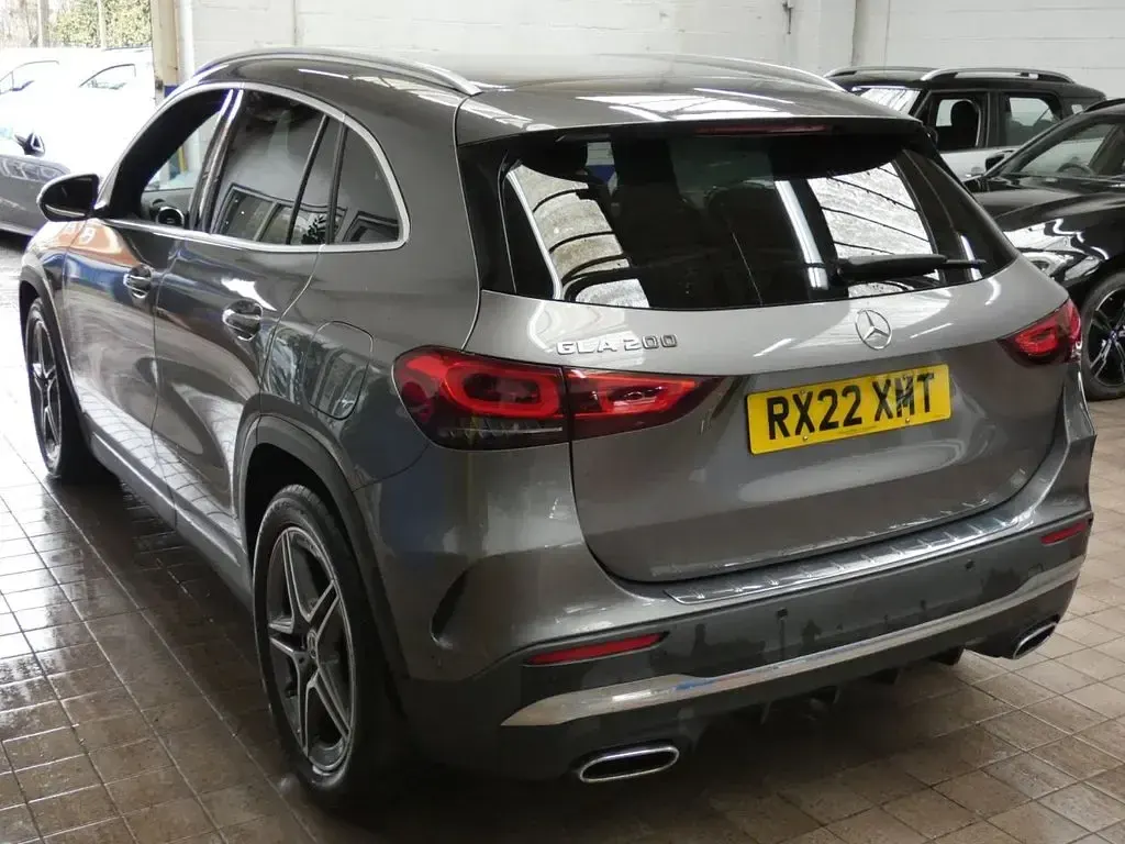 Used Mercedes GLA200 Executive 163 HP (119 kW) 2022 Grey SUV