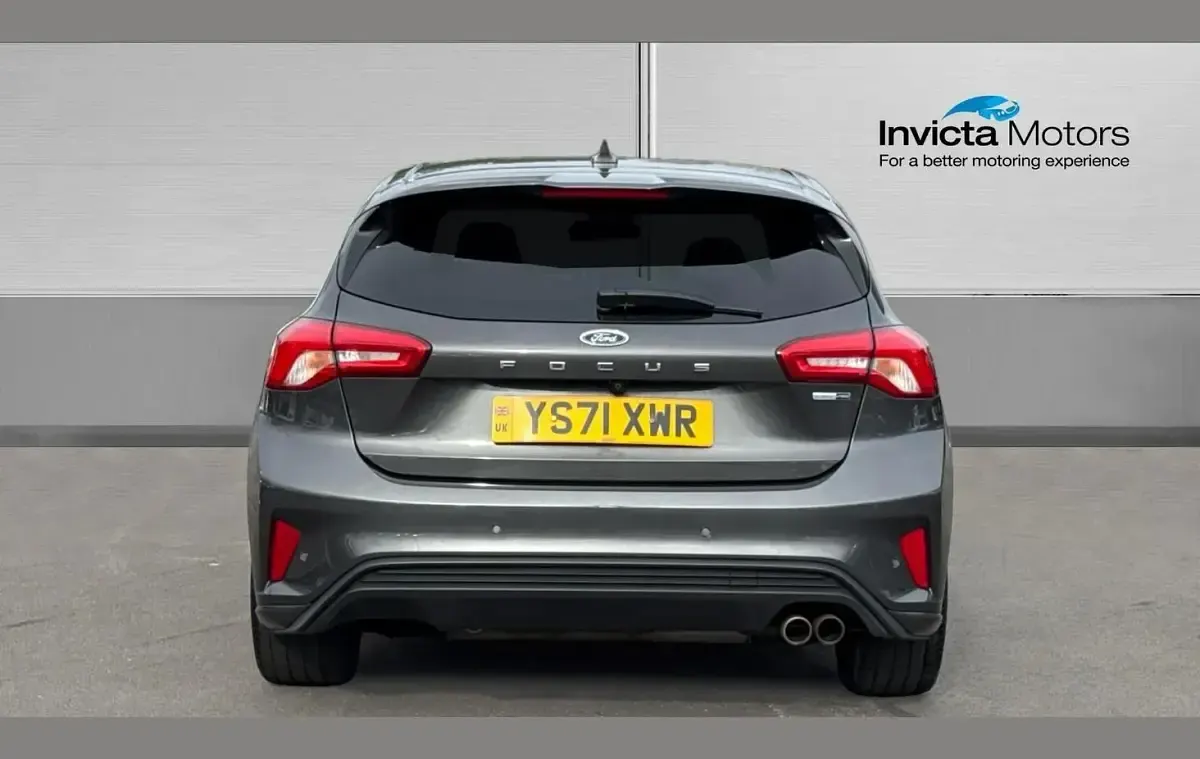 Used Ford Focus ST-Line X 155 HP (114 kW) 2022 Grey Hatchback
