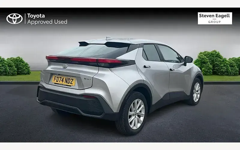 Used Toyota C-HR 140 HP (102 kW) 2026 SUV