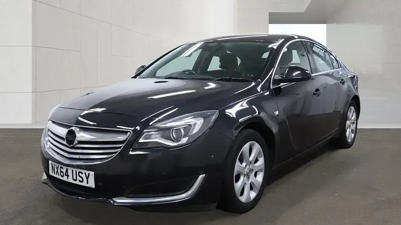 Used Vauxhall Insignia S 140 HP (102 kW) 2014 Black Hatchback