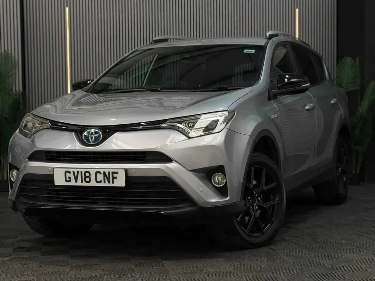 Used Toyota RAV4 Hybrid 197 HP (144 kW) 2018 Silver SUV
