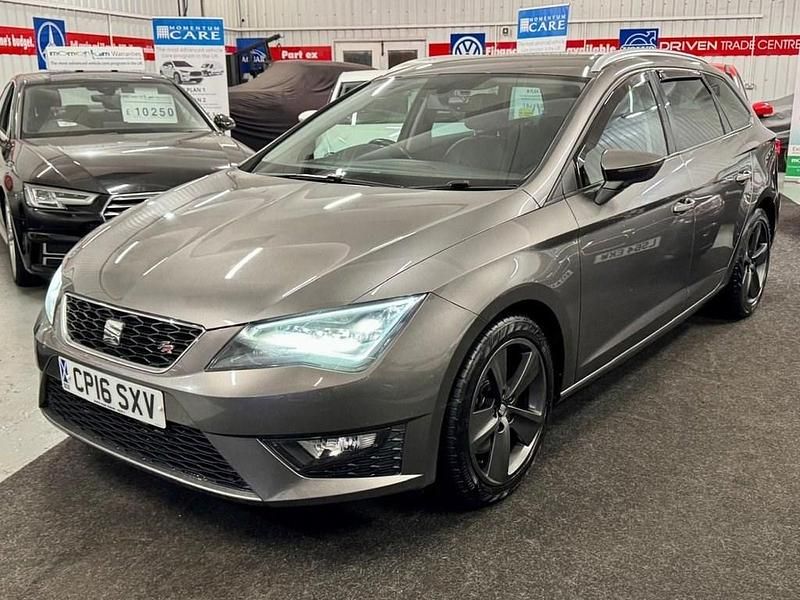 Used Seat Leon FR Sport 184 HP (135 kW) 2016 Grey Estate