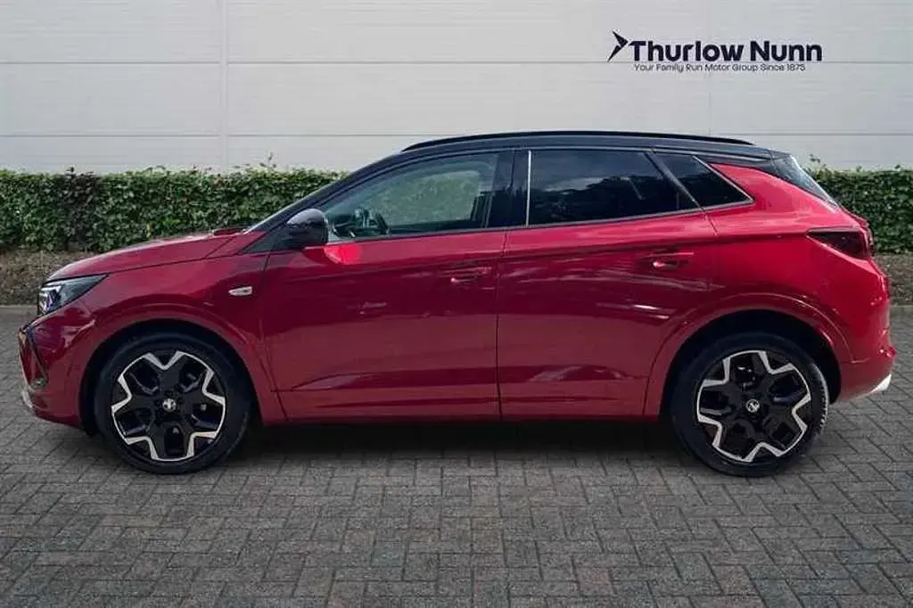 Used Vauxhall Grandland X Ultimate 130 HP (95 kW) 2023 Red SUV