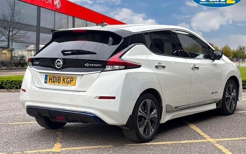 Used Nissan Leaf Tekna 110 kW (150 HP) 2022 Hatchback