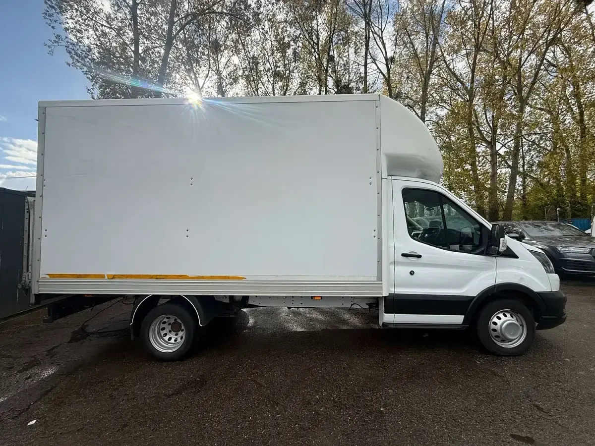 Usado Ford Transit 130 CV (95 kW) 2022 Blanco Descapotable