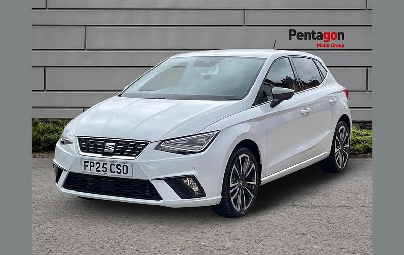 Used Seat Ibiza XCELLENCE Lux 113 HP (83 kW) 2025 White Hatchback